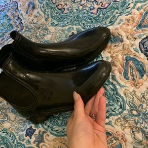 Black rain boots